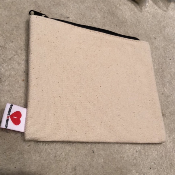 NWOT Breakups to Makeups makeup Bag an Peeps lip balm - Picture 4 of 16